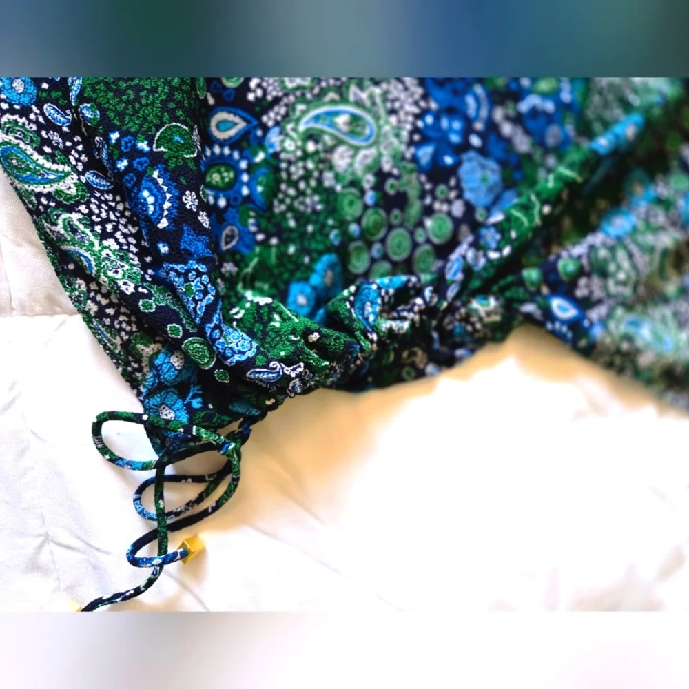 Michael Kors Green and Blue Paisley Boxy Short Sleeve Top Size Medium